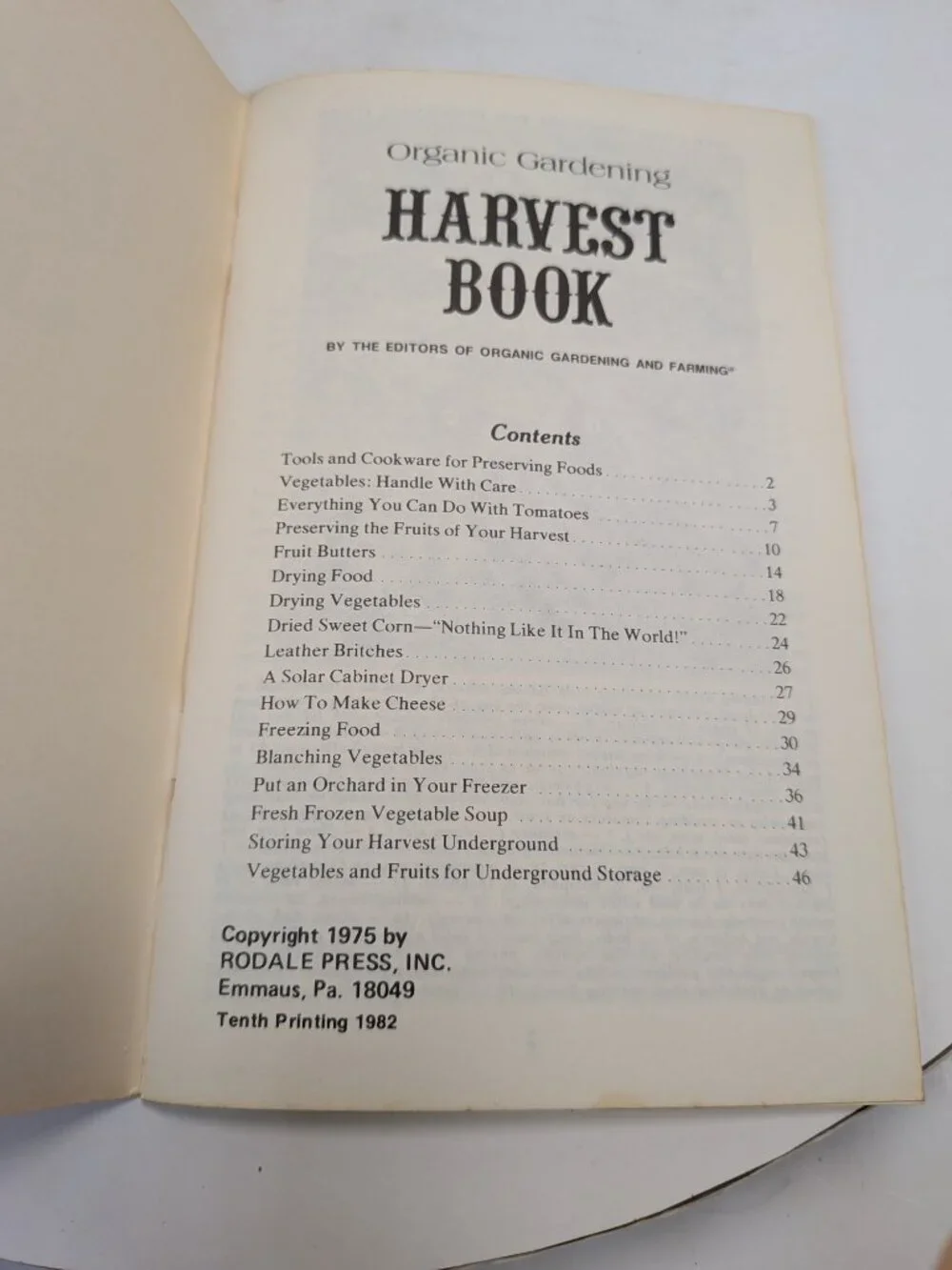 Vintage (2) Organic Gardening HARVEST BOOKS Rodale Press 1982 & 1983